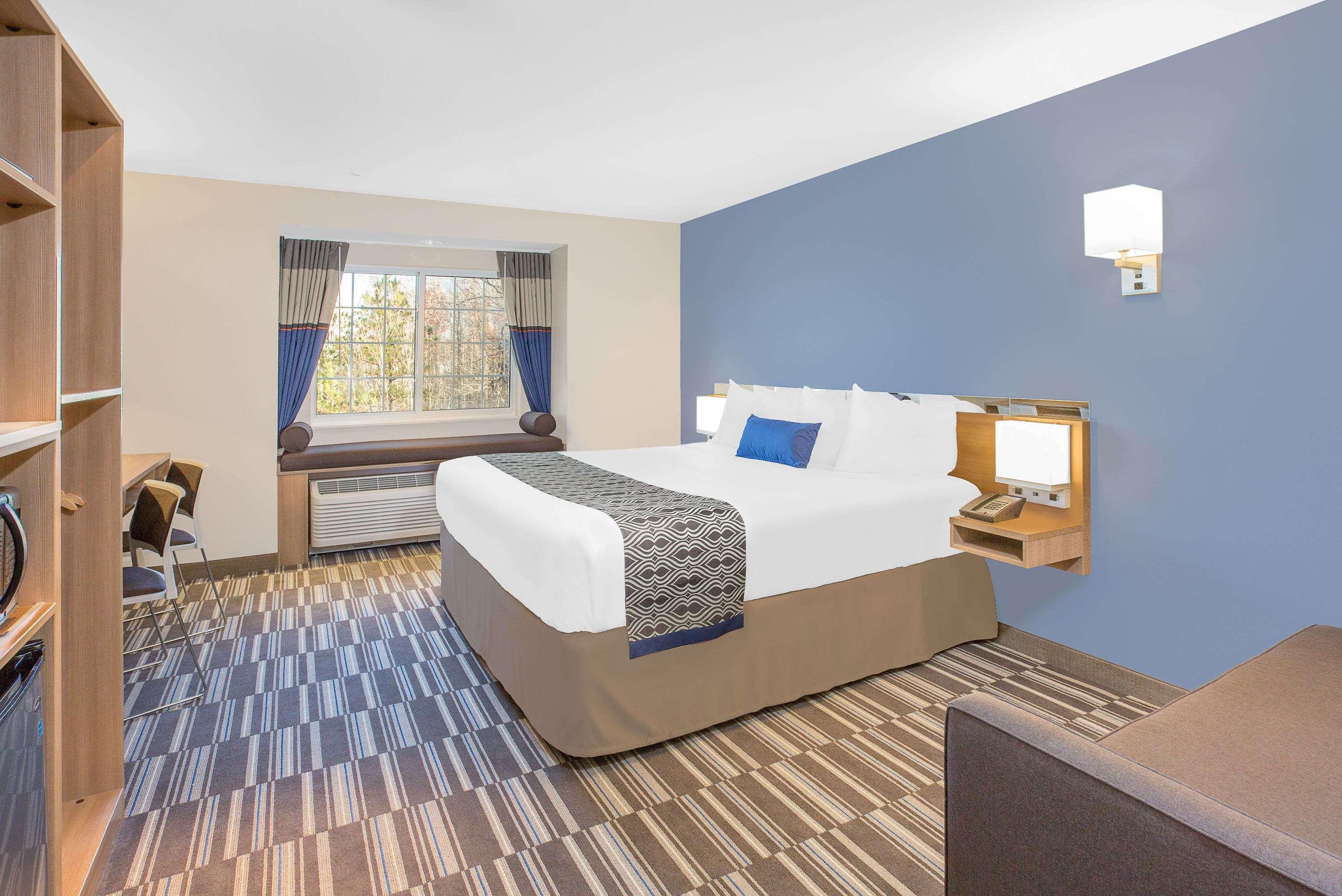 Microtel Inn and Suites By Wyndham Ocean City 12/36