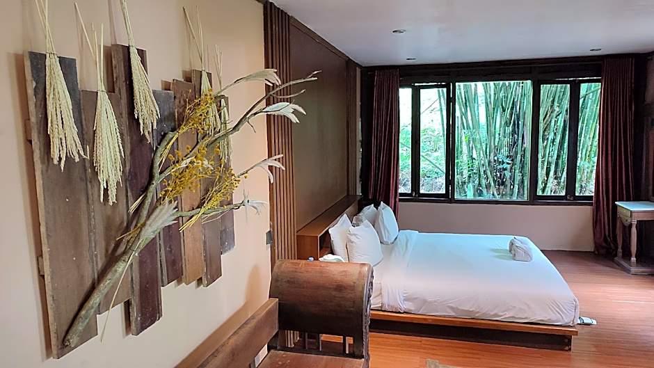Imah Seniman Hotel 22/53