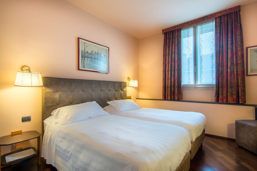 Hotel Regina Milano 25/55