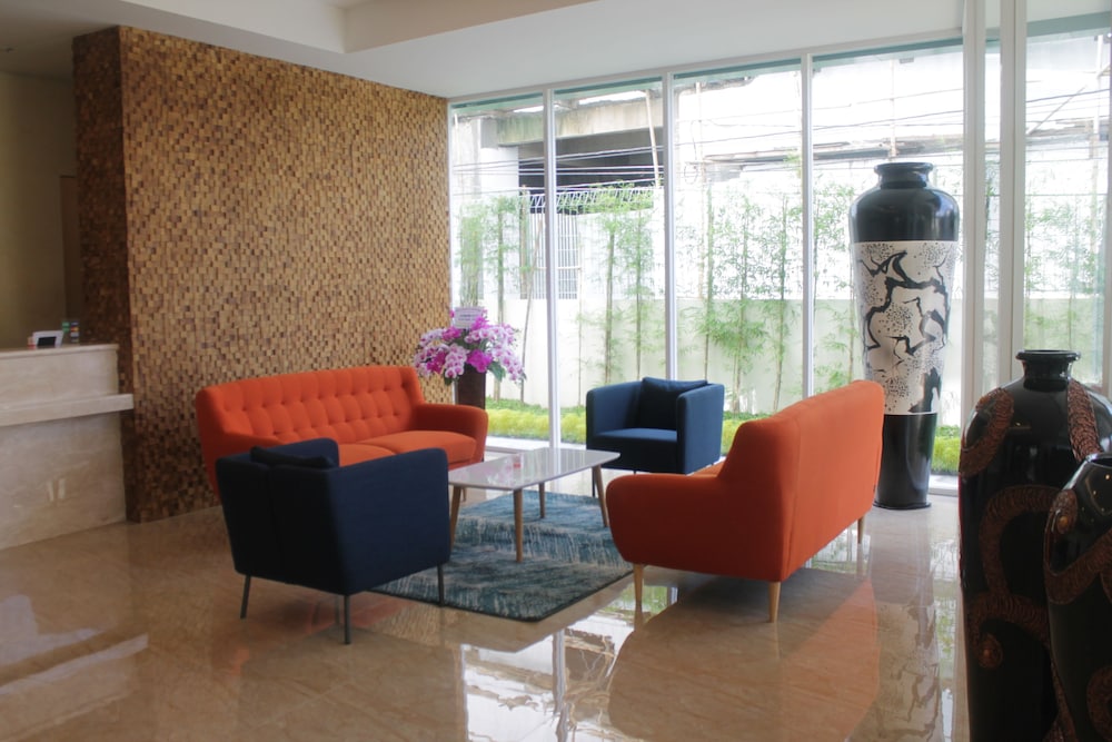 Grand Orchid Hotel 13/19