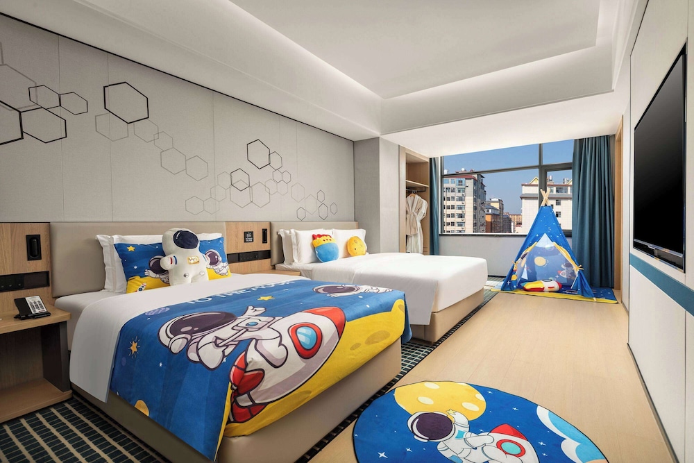 Microtel by Wyndham Xishuangbanna Mengle 12/30