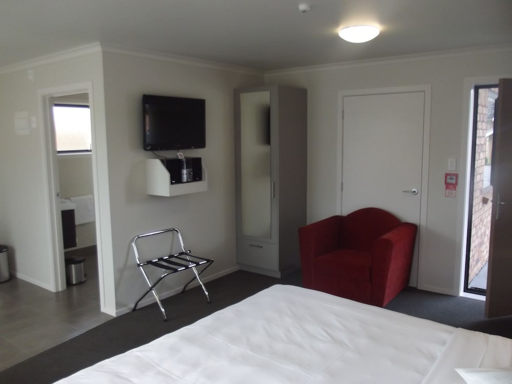 Arena Court Motor Lodge 15/32