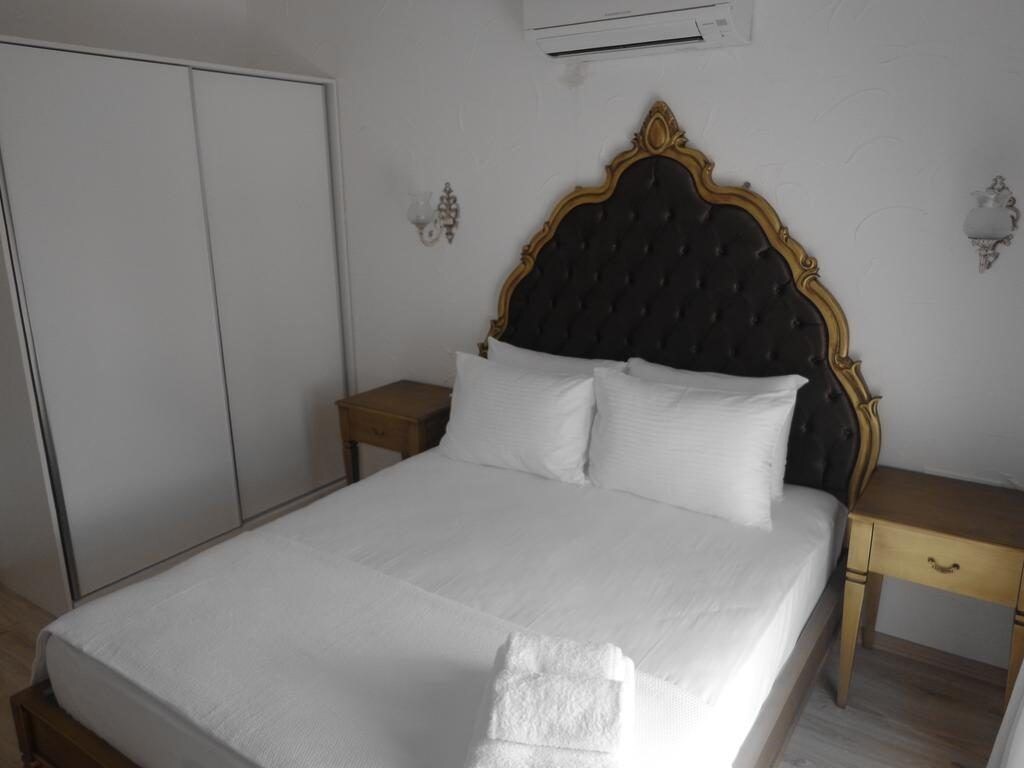 STANDARD, DOUBLE BED