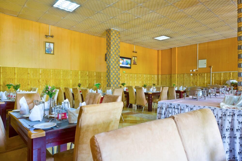 Hotel Nokras Muranga 39/55