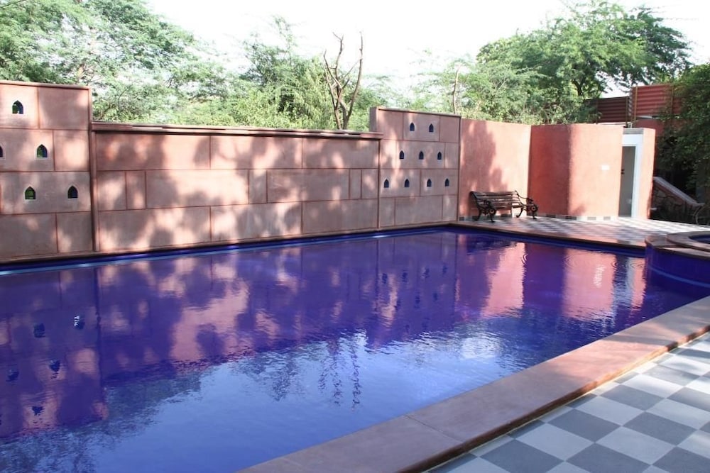 MANDORE GUEST HOUSE A LEAFY HERITAGE RESORT 19/35