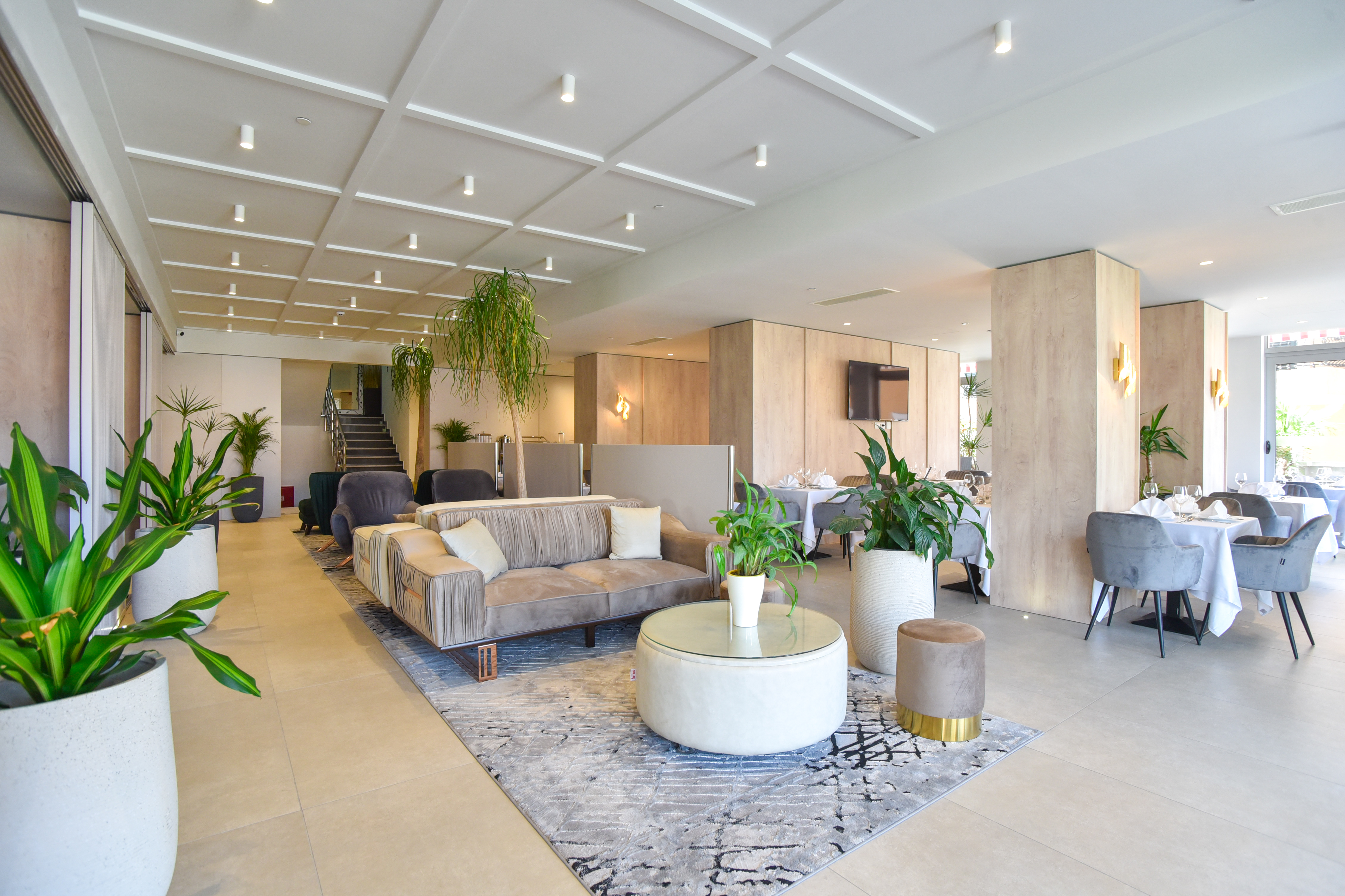 Hotel La Mer 46/65
