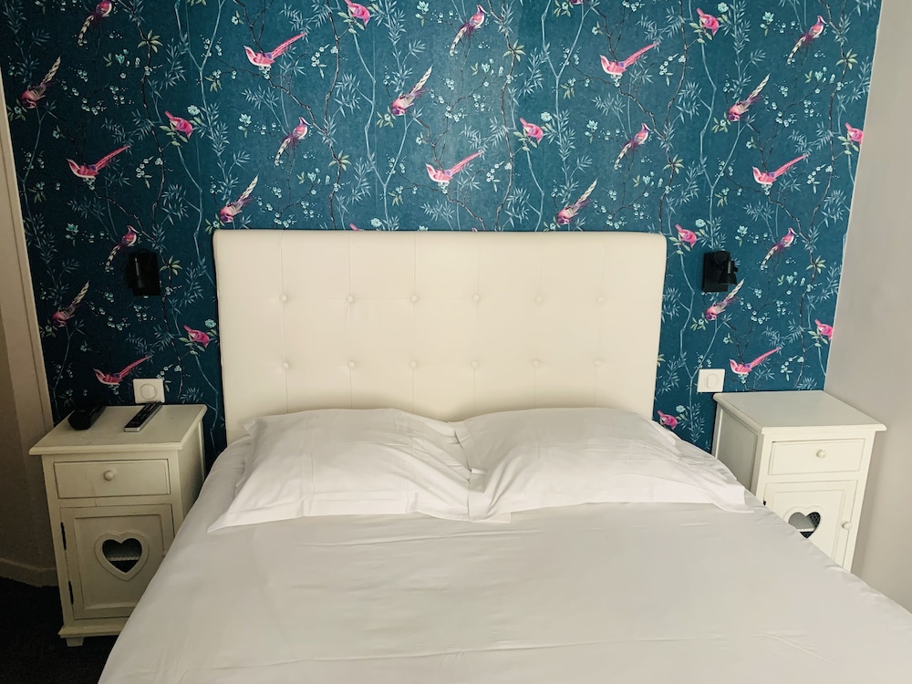 Central Hotel 22/51