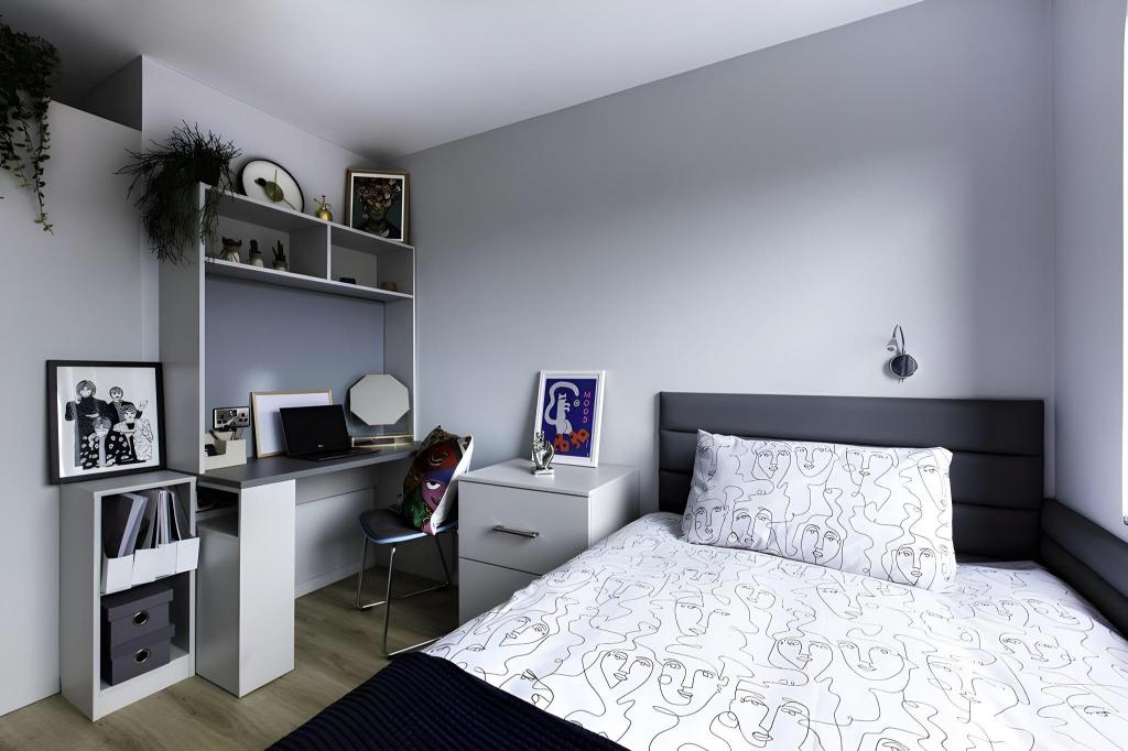 Destiny Student Kavanagh Court Dublin 14/21