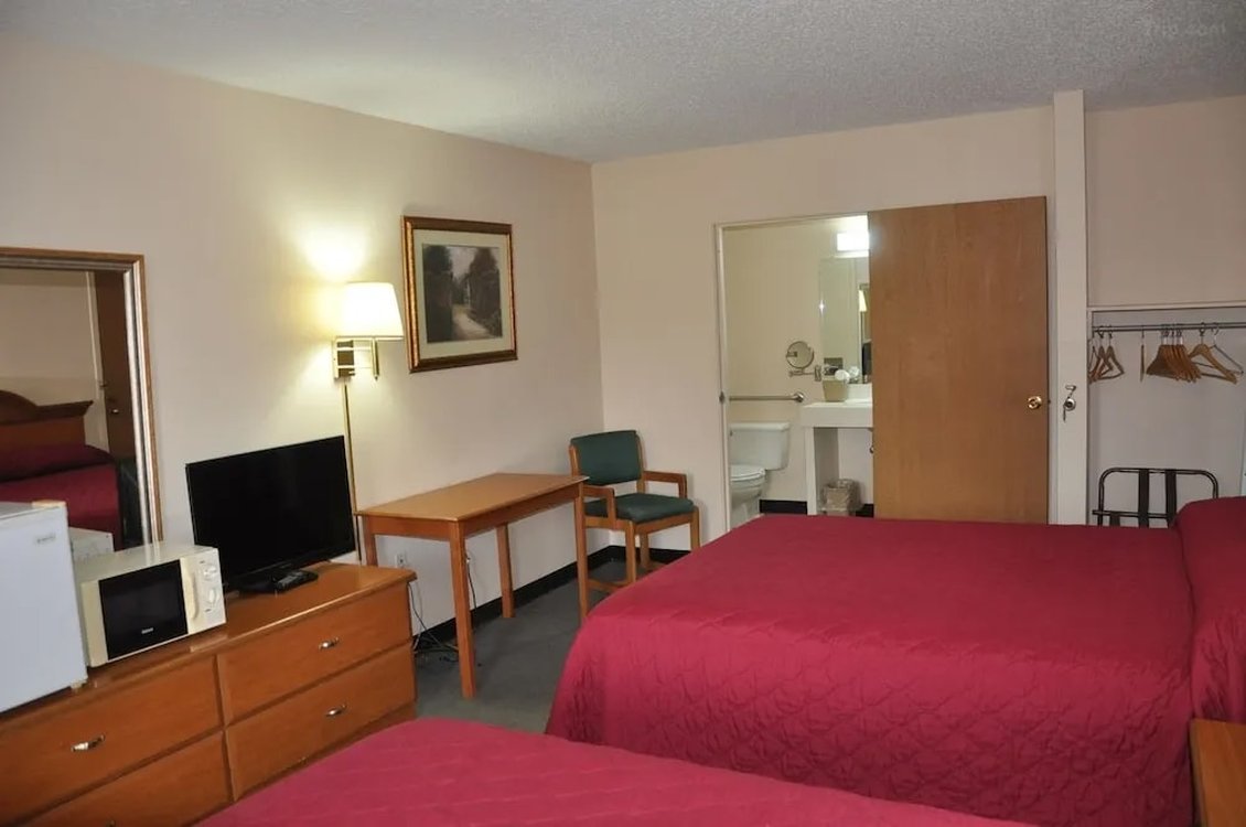 OYO Malden Airport Inn 15/39