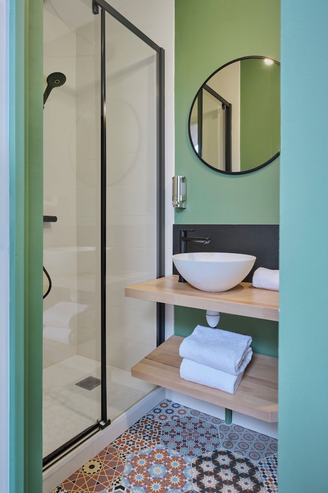 LOGIS BEAUJOIRE HOTEL 36/37