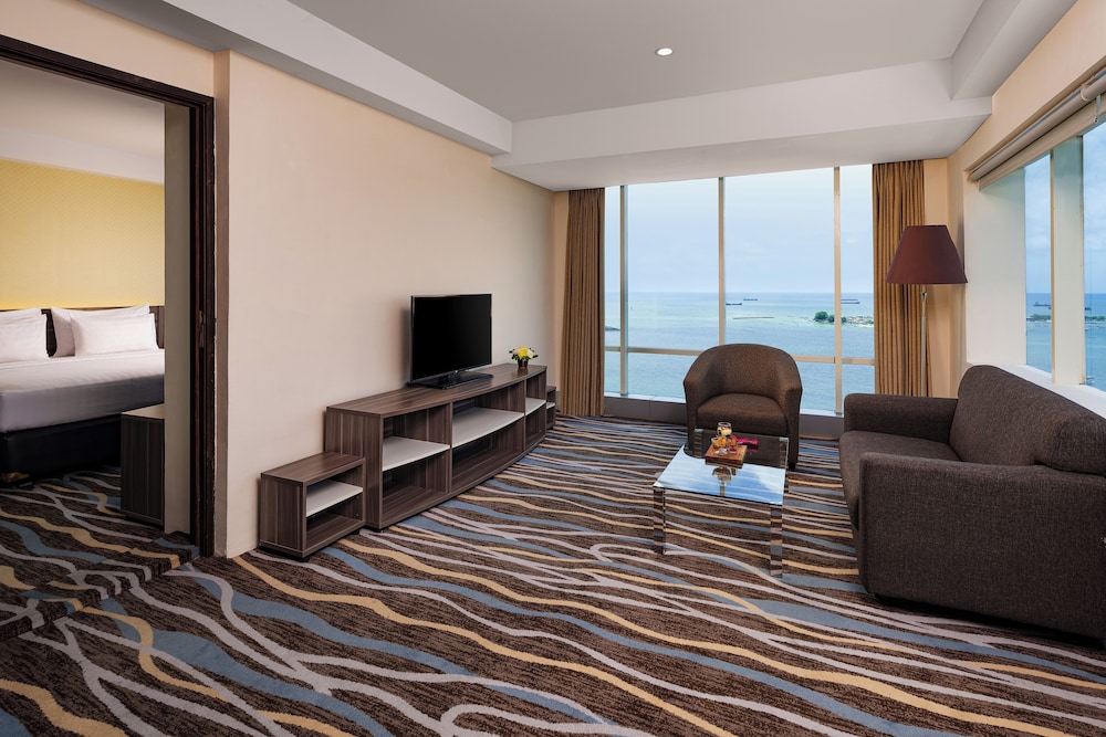 Swiss-Belhotel Waterfront Makassar 31/50