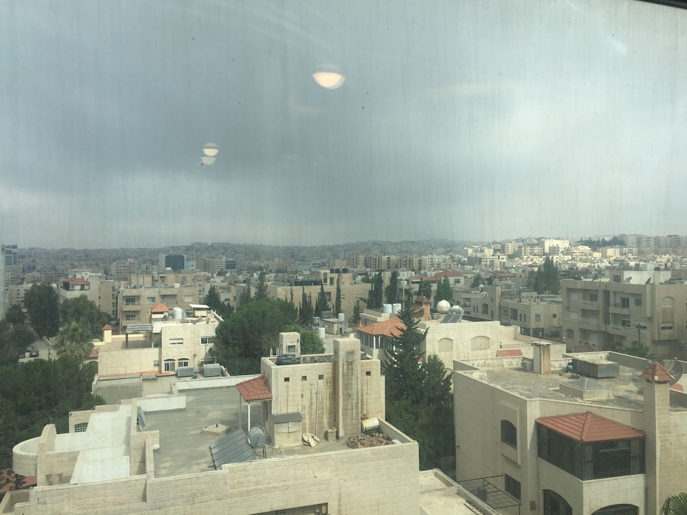 Guest House Amman 41/43