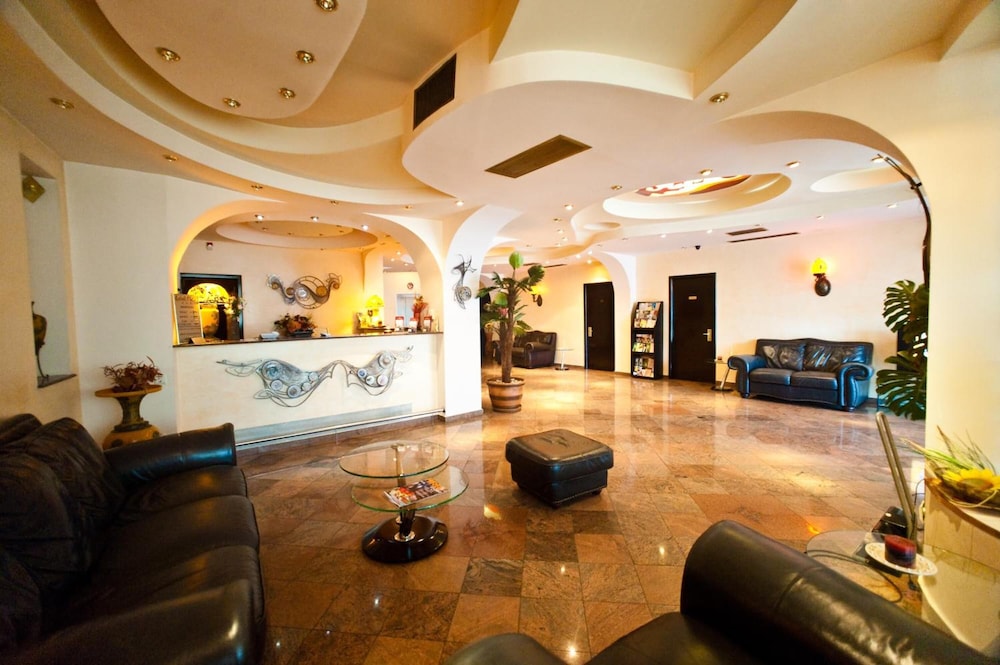 Class Hotel Constanta 5/24