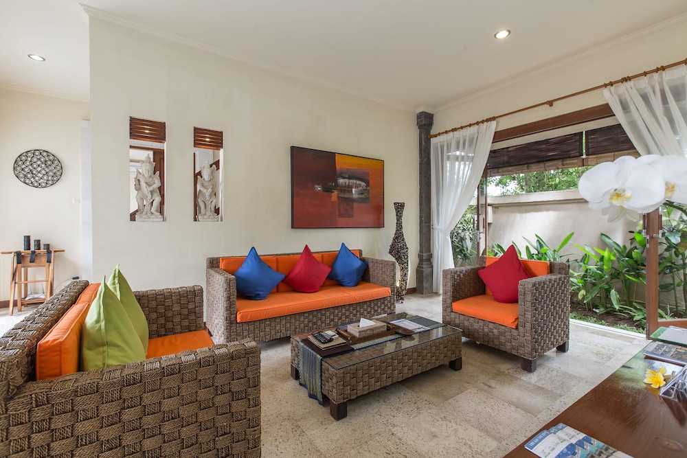 Villa Lidwina By Nagisa Bali 25/47