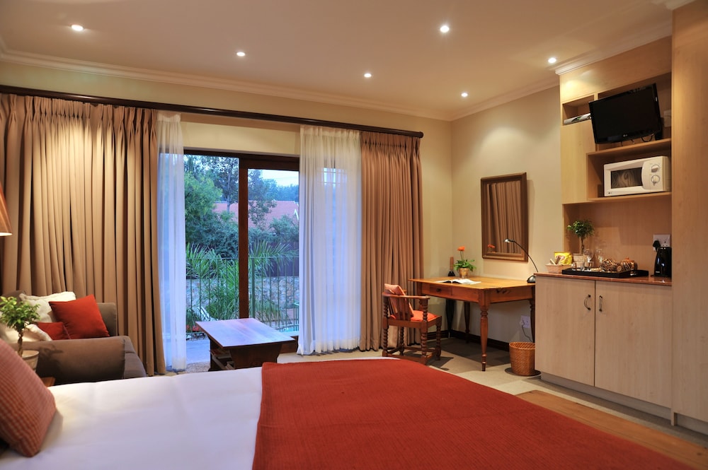 Upstairs, Luxury