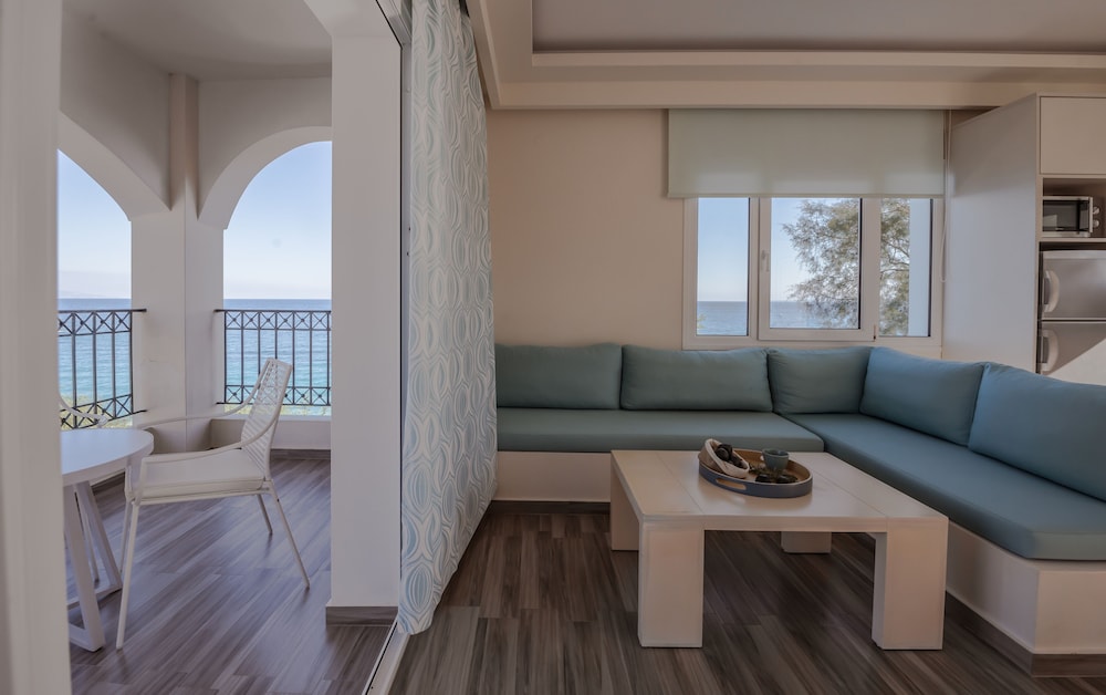 Erietta Aparthotel 25/49