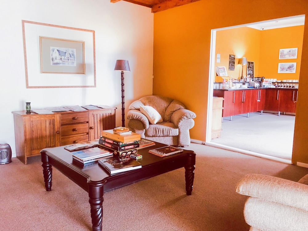 Selborne Bed And Breakfast 32/50