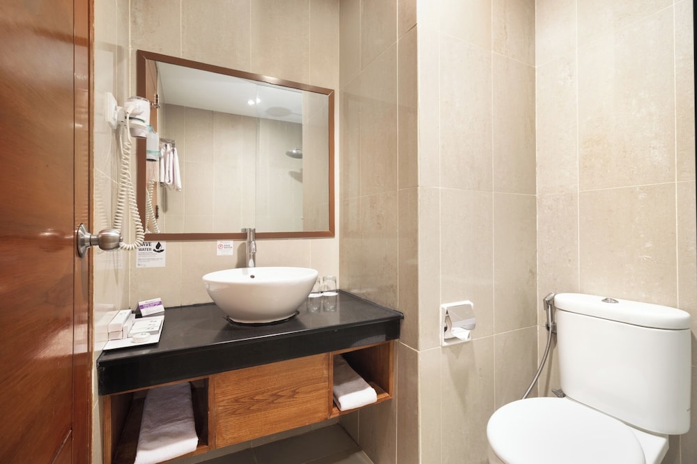 SWISS-BELINN SKA PEKANBARU 64/64