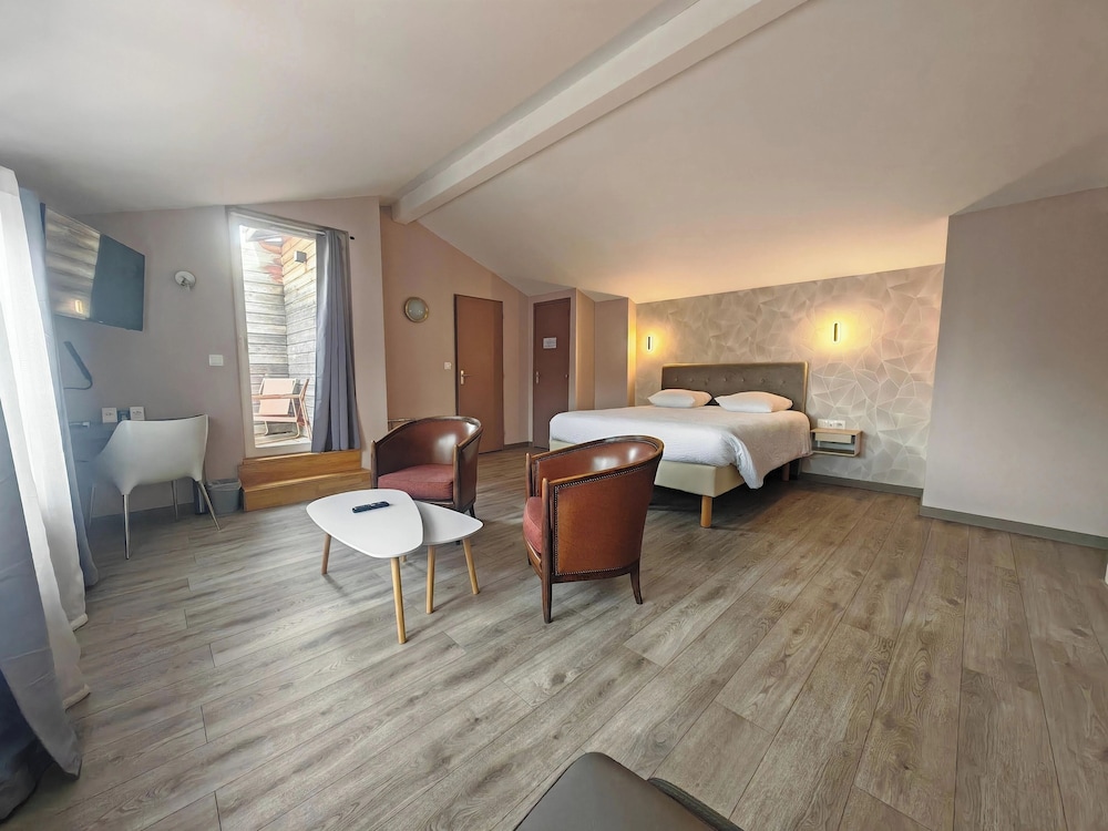 Inter Hotel Le Cheval Noir 13/35