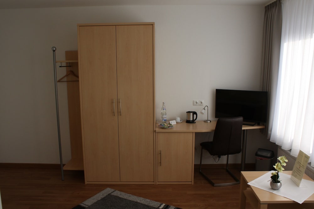 Hotel am Wintergarten 23/30