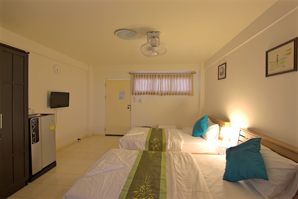 Charn Residence 13/31