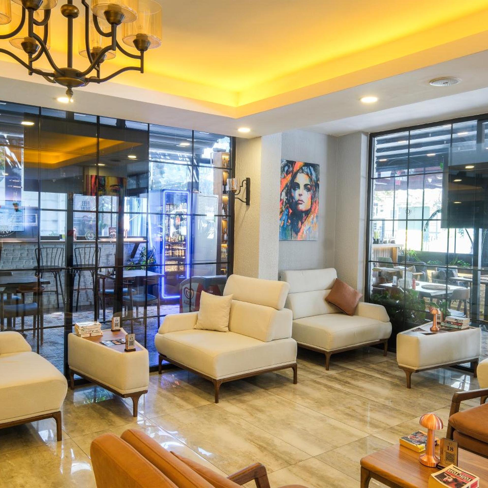 Lara Atalla Hotel 28/39
