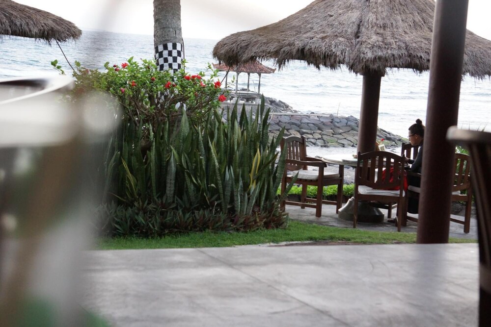 Puri Pandan Restaurant Bungalows 44/62
