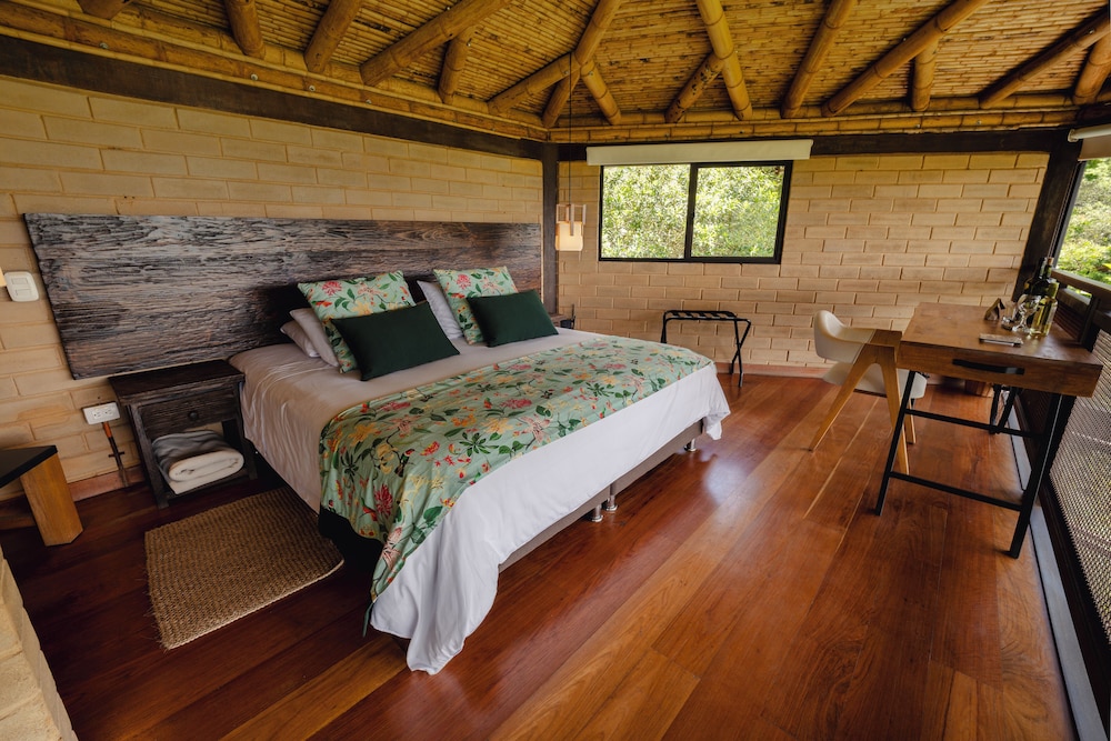 Cannua Lodge 17/50