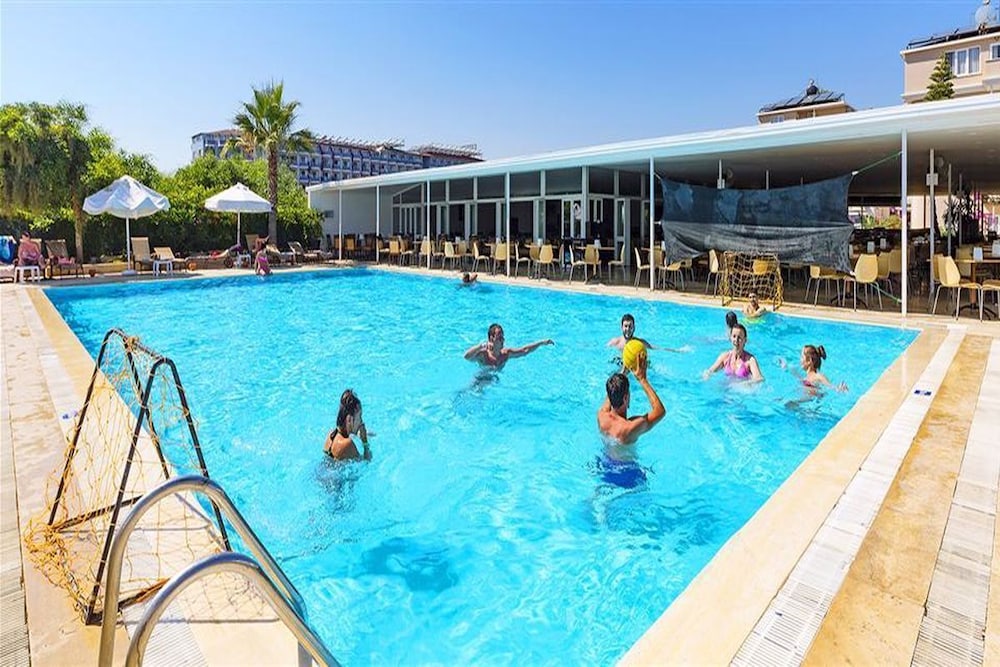 Club Wasa Holiday Village 16/50