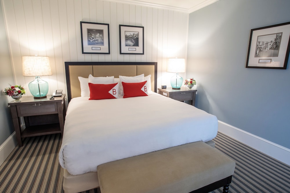 Beauport Hotel Gloucester 7/40