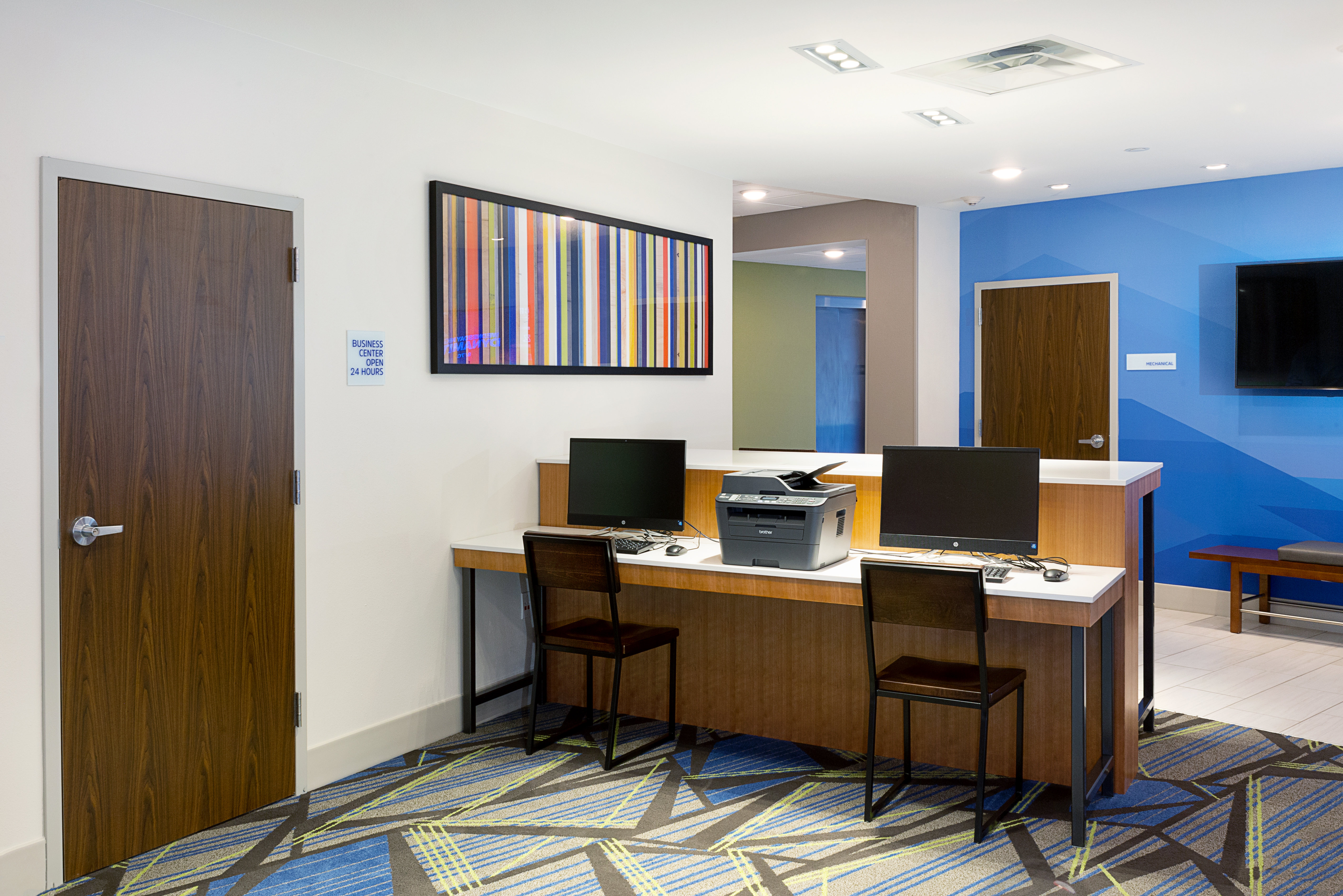 Holiday Inn Express and Suites Wentzville St Louis West 46/52