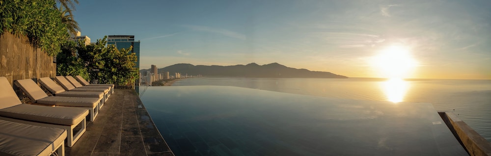 M Hotel Danang 48/50
