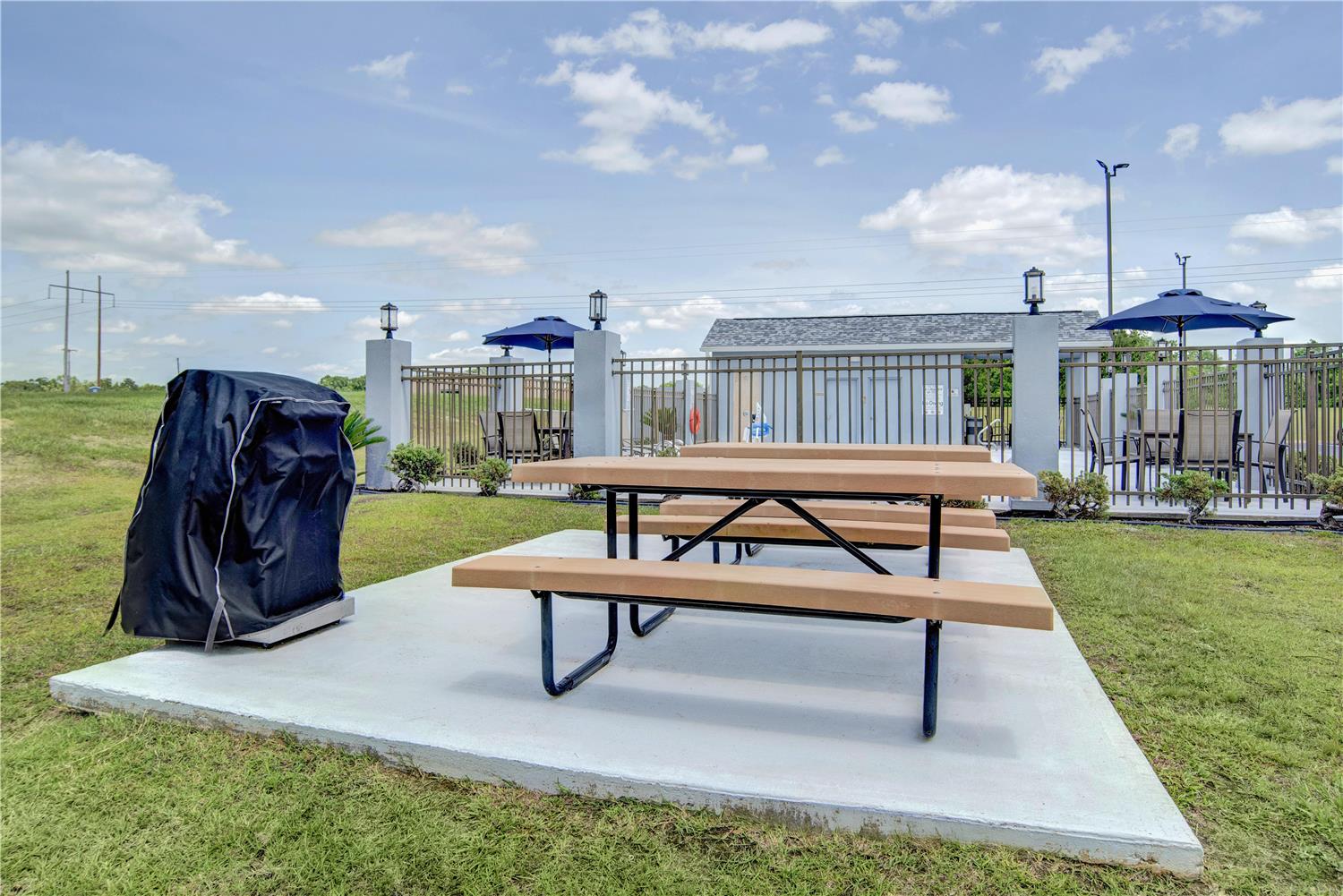 Best Western Opp Inn 27/28