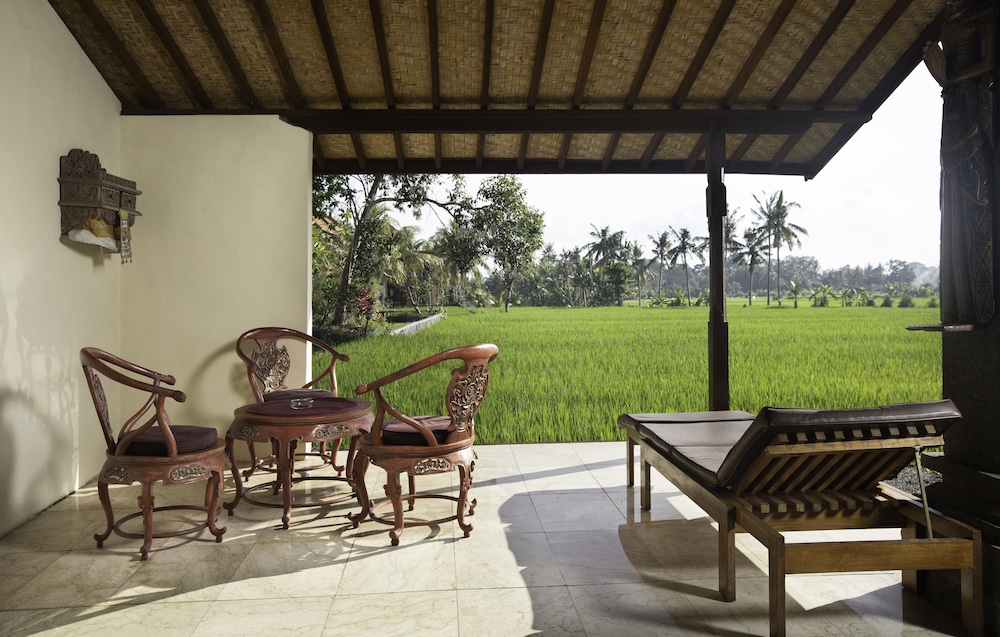 GREEN FIELD HOTEL AND BUNGALOW 36/50