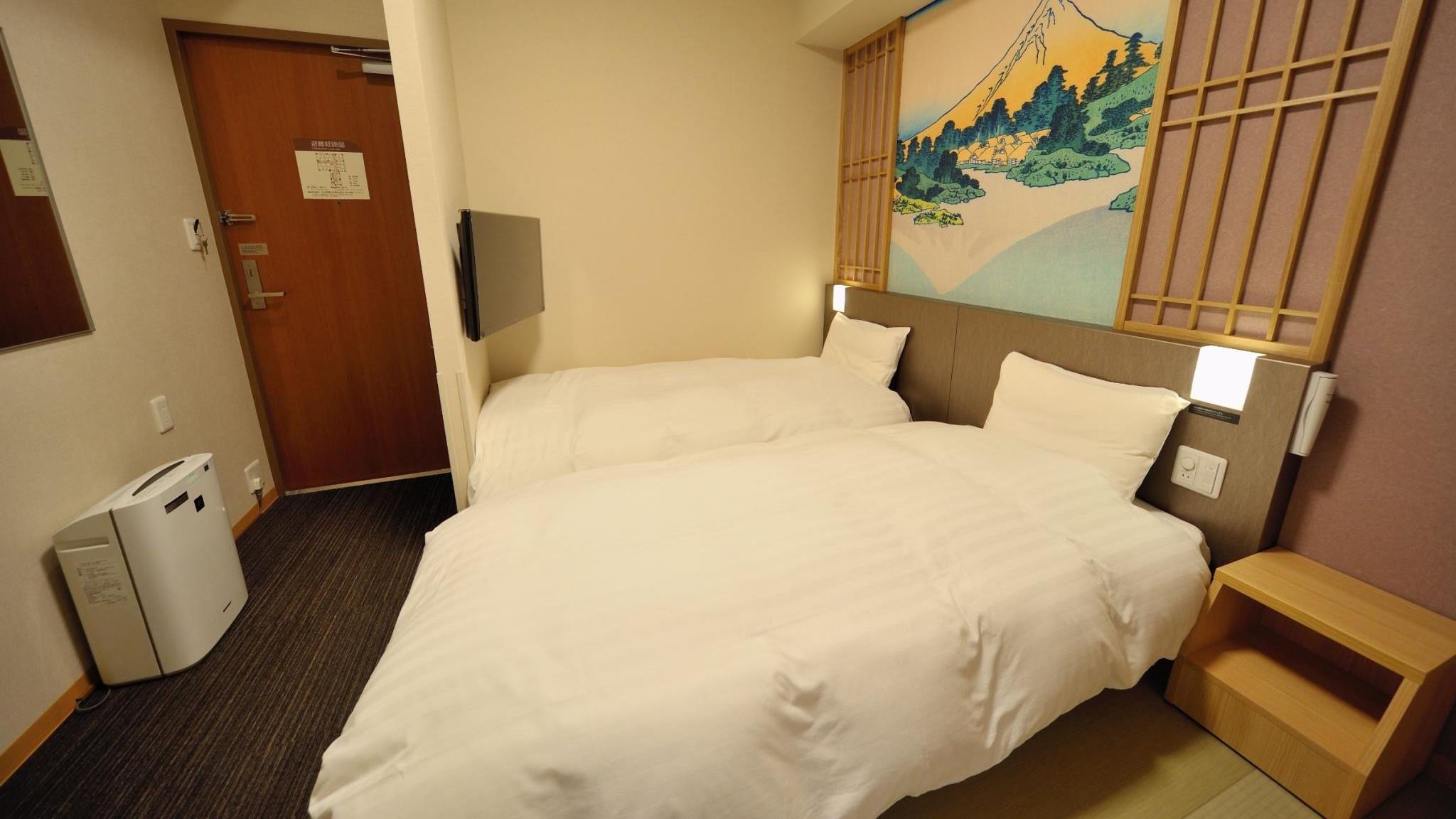 Hollywood, Twin Beds