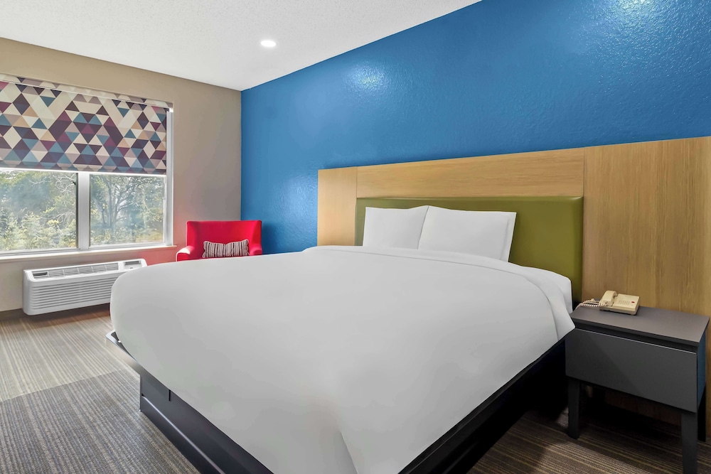 Sonesta Essential IAH Airport JFK Boulevard 16/53