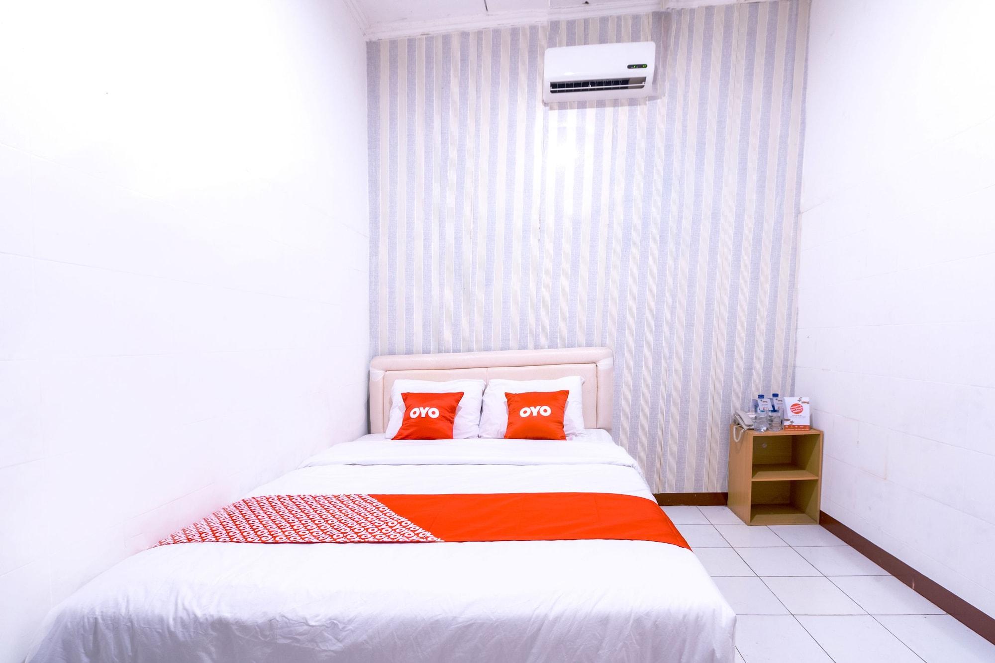 OYO 1421 Kasmaran Guest House Syariah 10/32