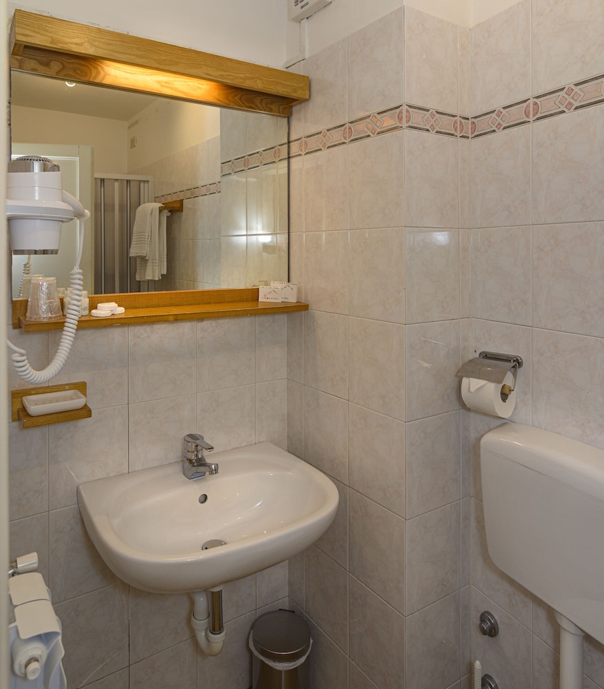 Hotel La Pace 30/37