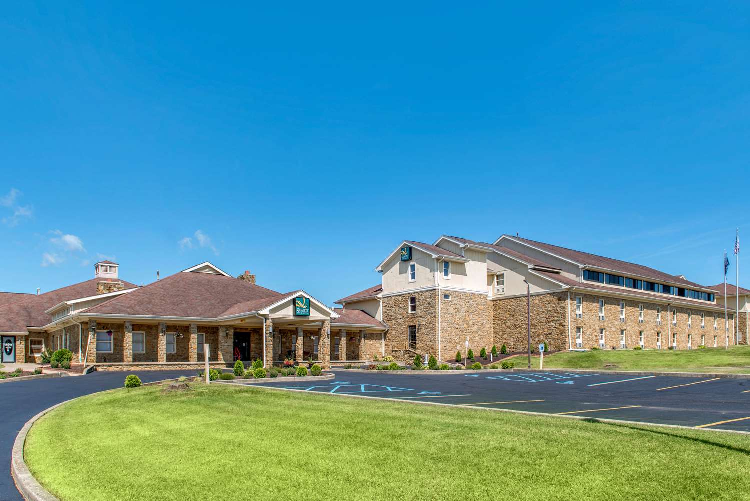 Quality Inn & Suites Bedford West IN 38/40