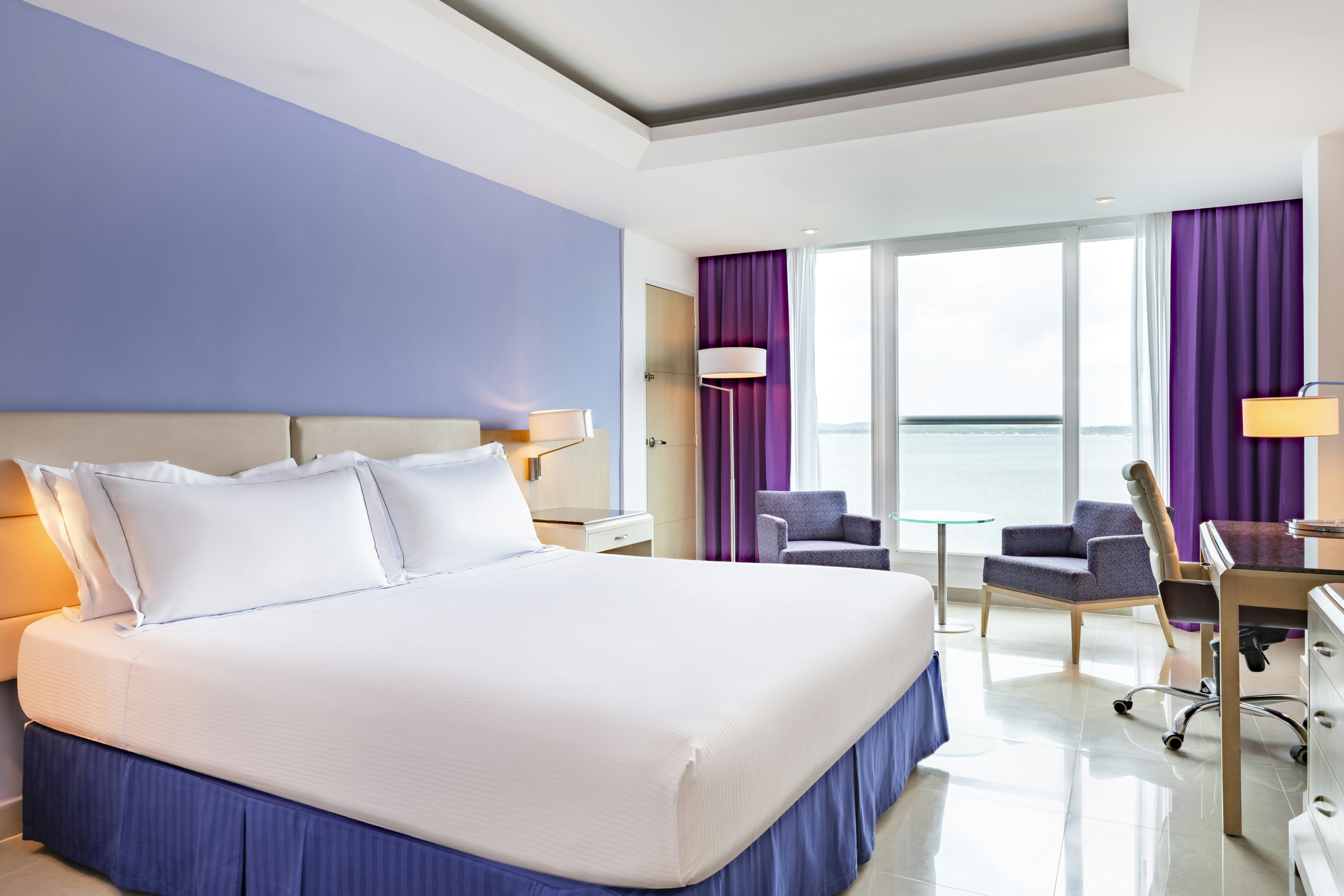 ROOM, KING BED, OCEAN VIEW