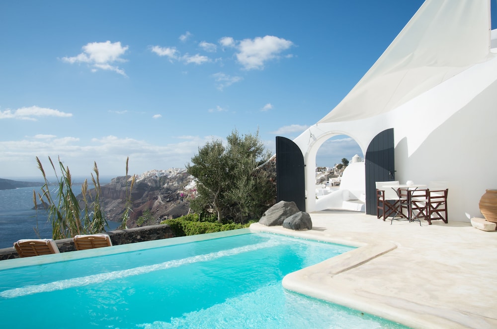 Perivolas Traditional Houses 63/69