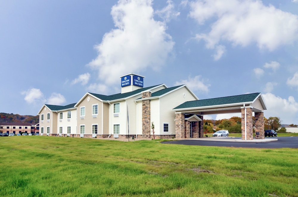 Cobblestone Inn & Suites - Ambridge 1/49