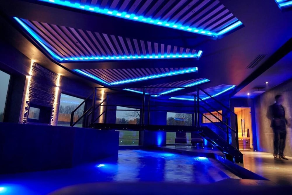 Cave Hotel and Golf Resort 37/58