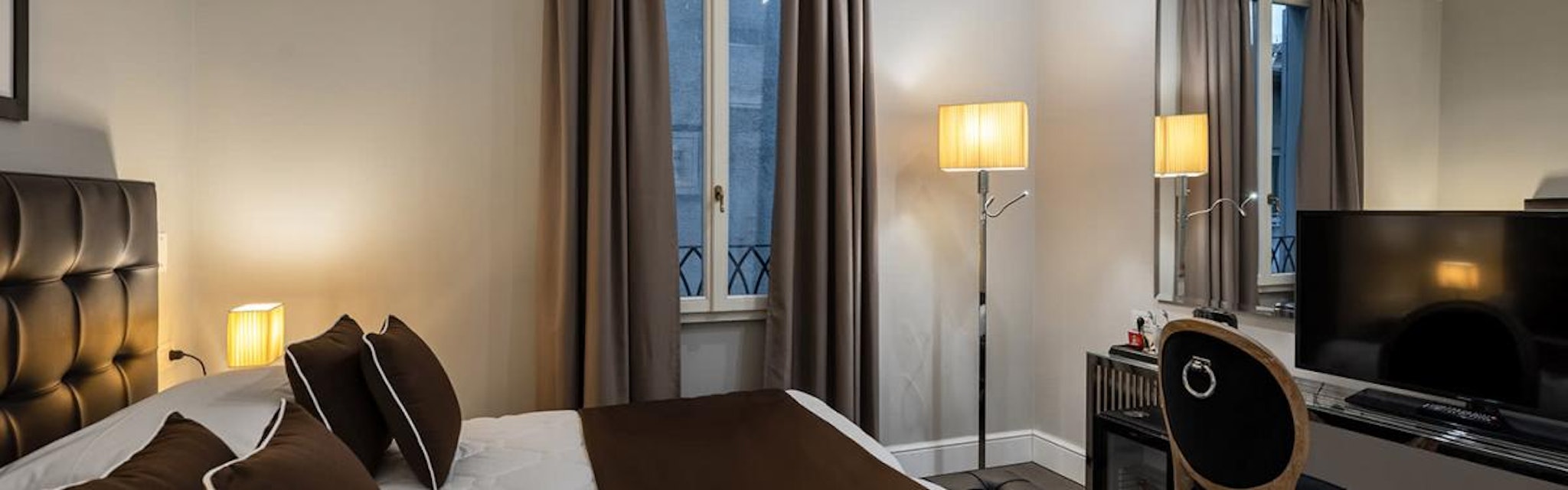 Roma Hotel 34/89