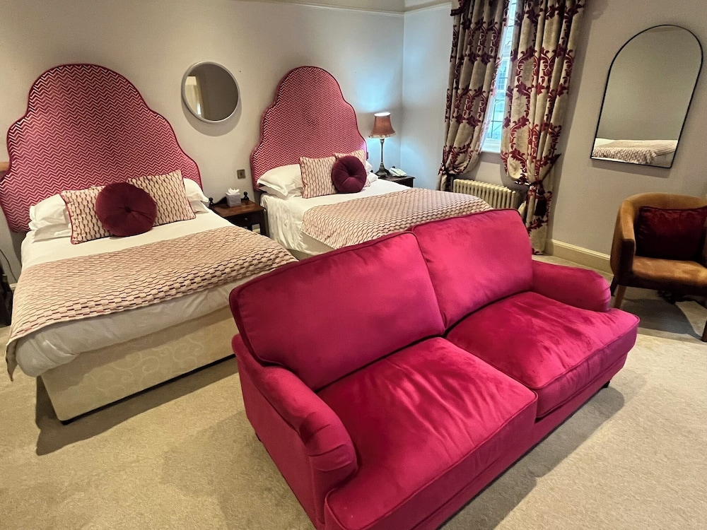 Ye Olde Bell Hotel Spa 36/64