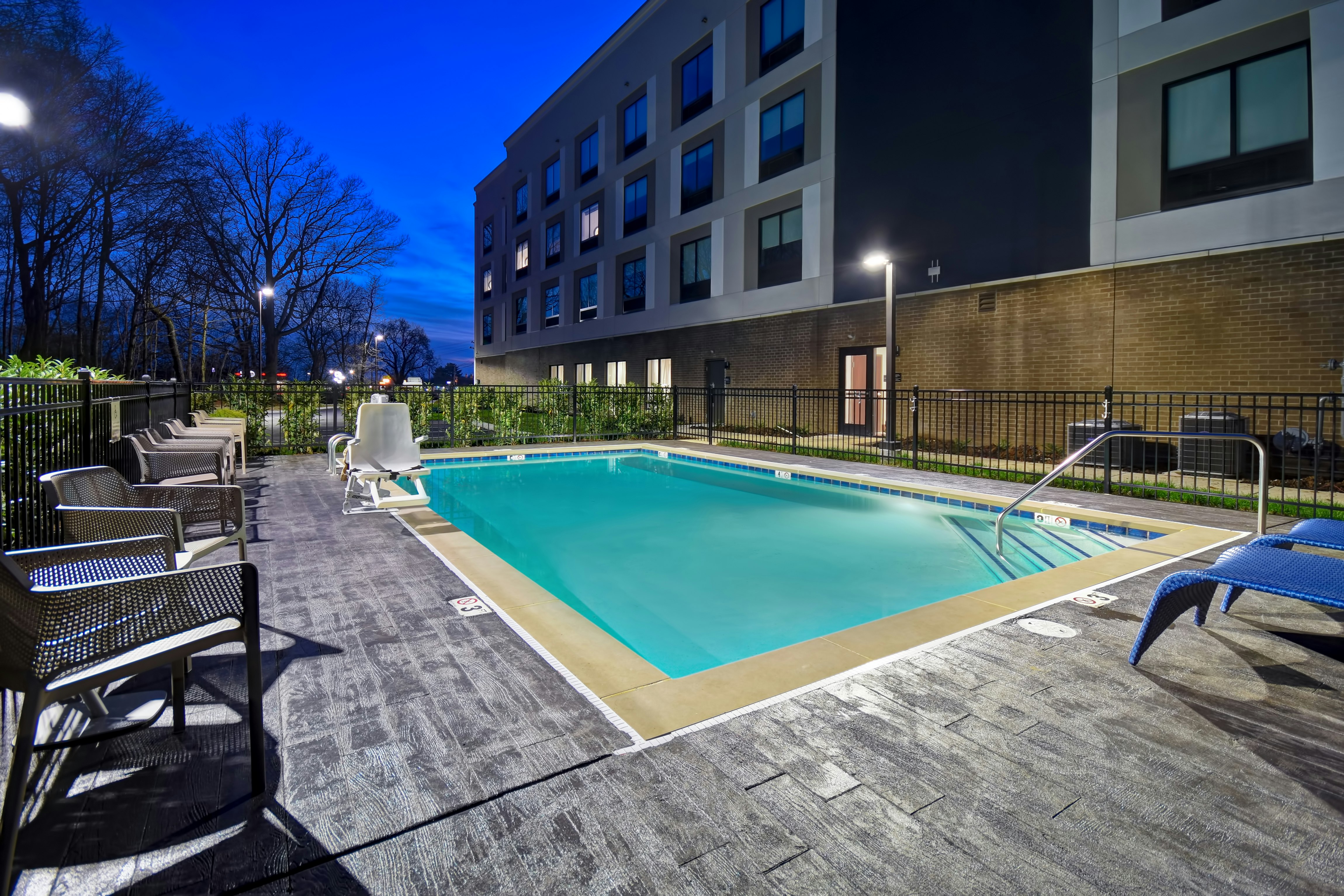 Hampton Inn Pleasant View Tn 29/30