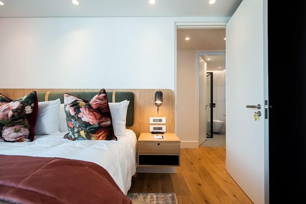 Latitude Aparthotel By Totalstay 18/56
