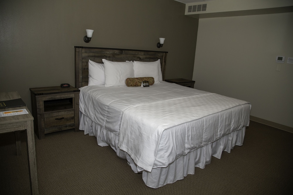 The Stables Inn and Suites 20/57
