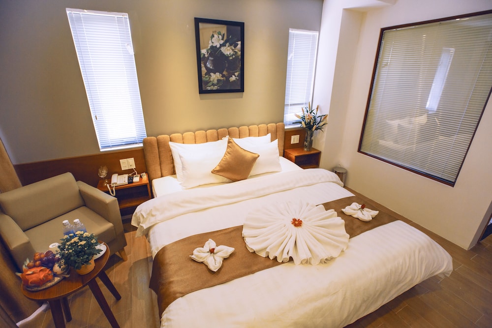 Gardenia Hue Hotel 14/64