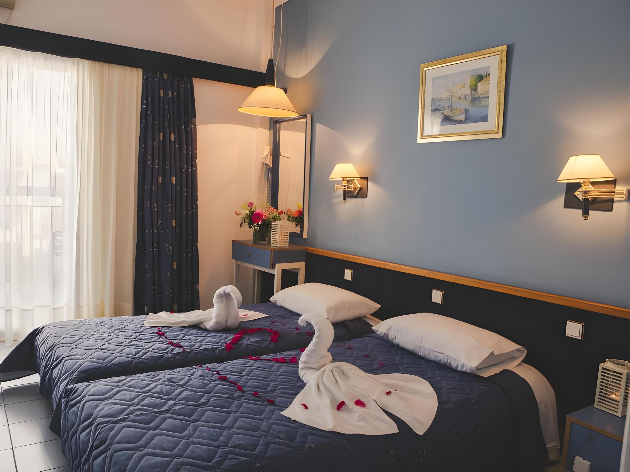 Room, Double Bed